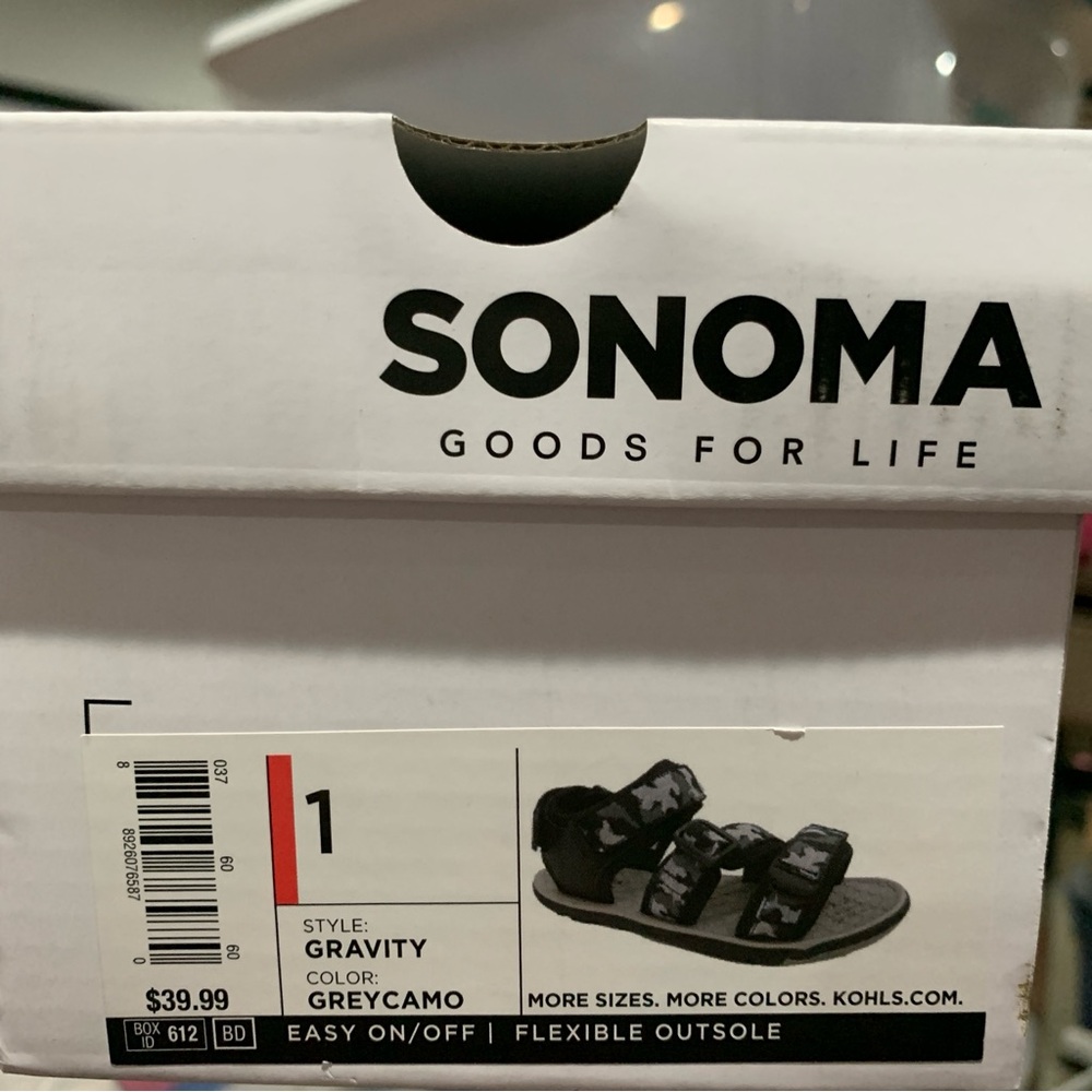 NEW Sonoma little boys size 1 gray camouflage strapy sandals - Picture 6 of 6
